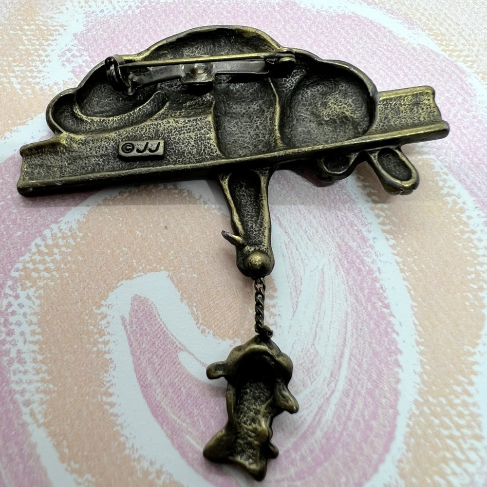 JJ Jonette Jewelry Co. Cat & Mouse at Play Figural Jewelry Pin/Brooch - Picture 3 of 5